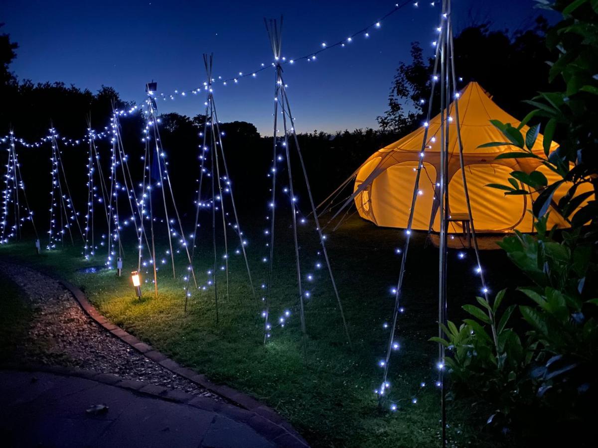 Secret Garden Glamping Hotell Lymington Exteriör bild